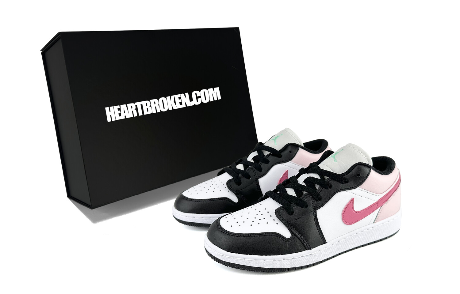 

Кроссовки Air Jordan 1 Kids' Basketball Shoes Grade School, розовый