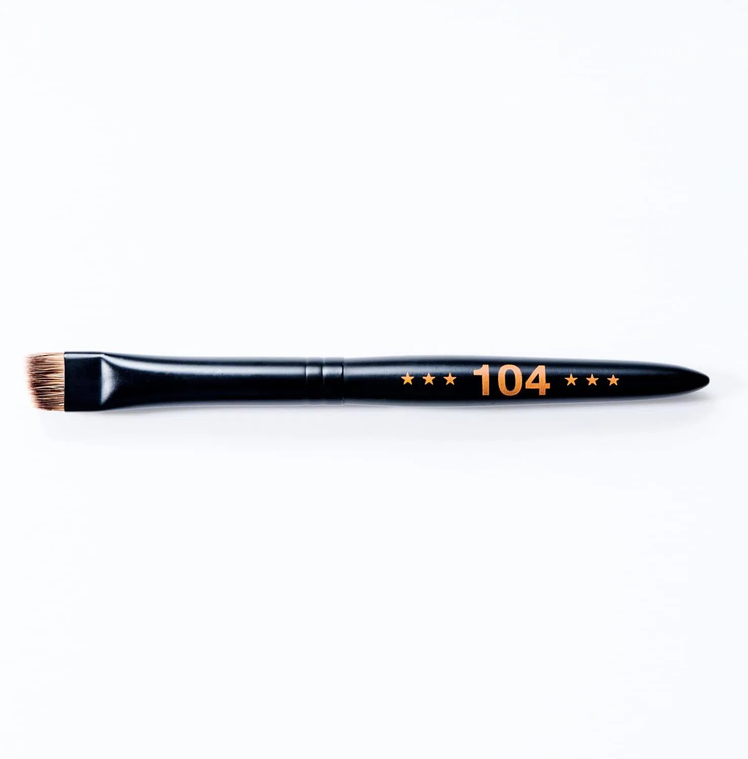 Кисть для бровей Bisou yUKI Eyebrow Brush 104, натуральная щетина, 1 шт.