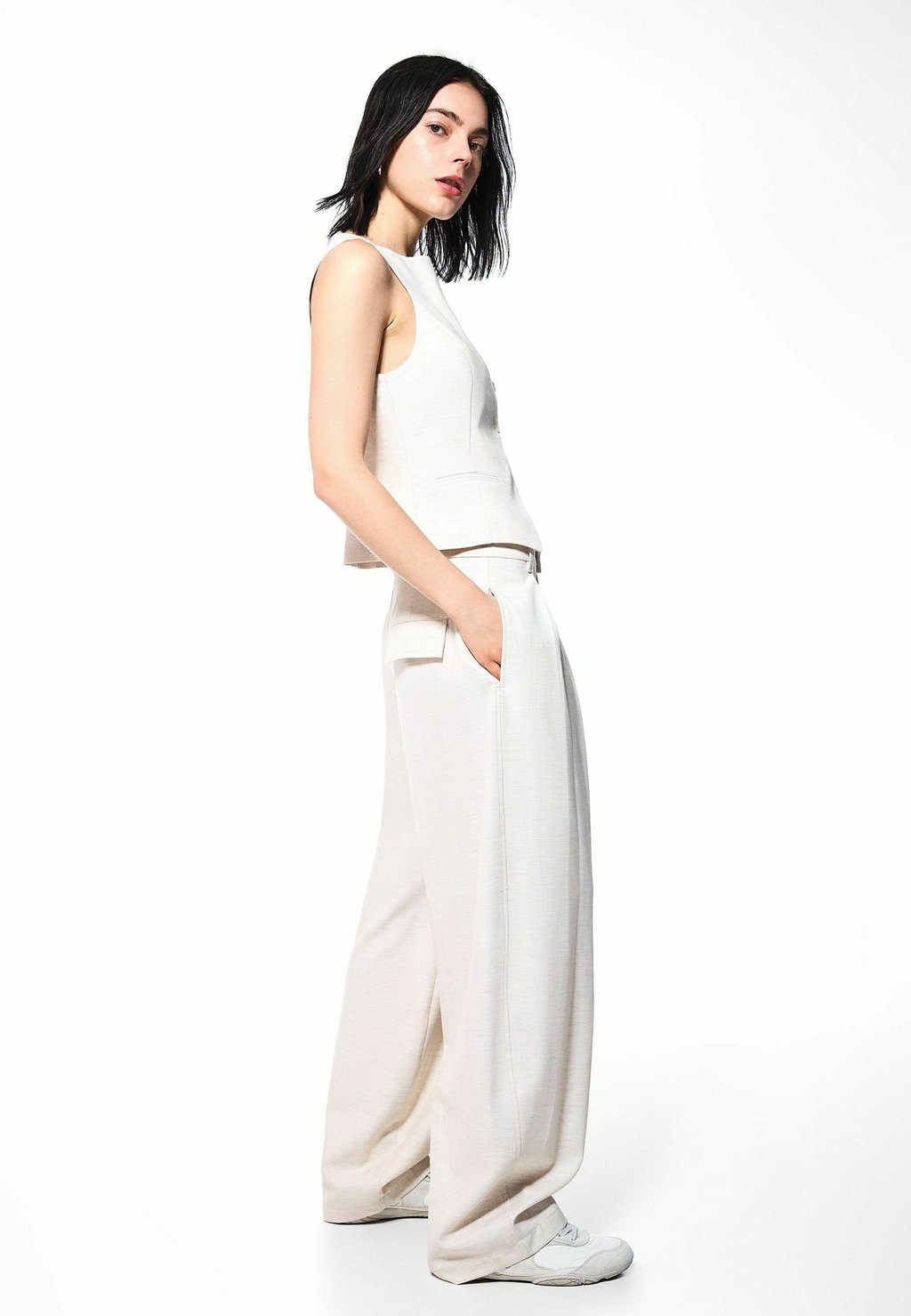 

Брюки TAILORED BALLOON Bershka, бежевый