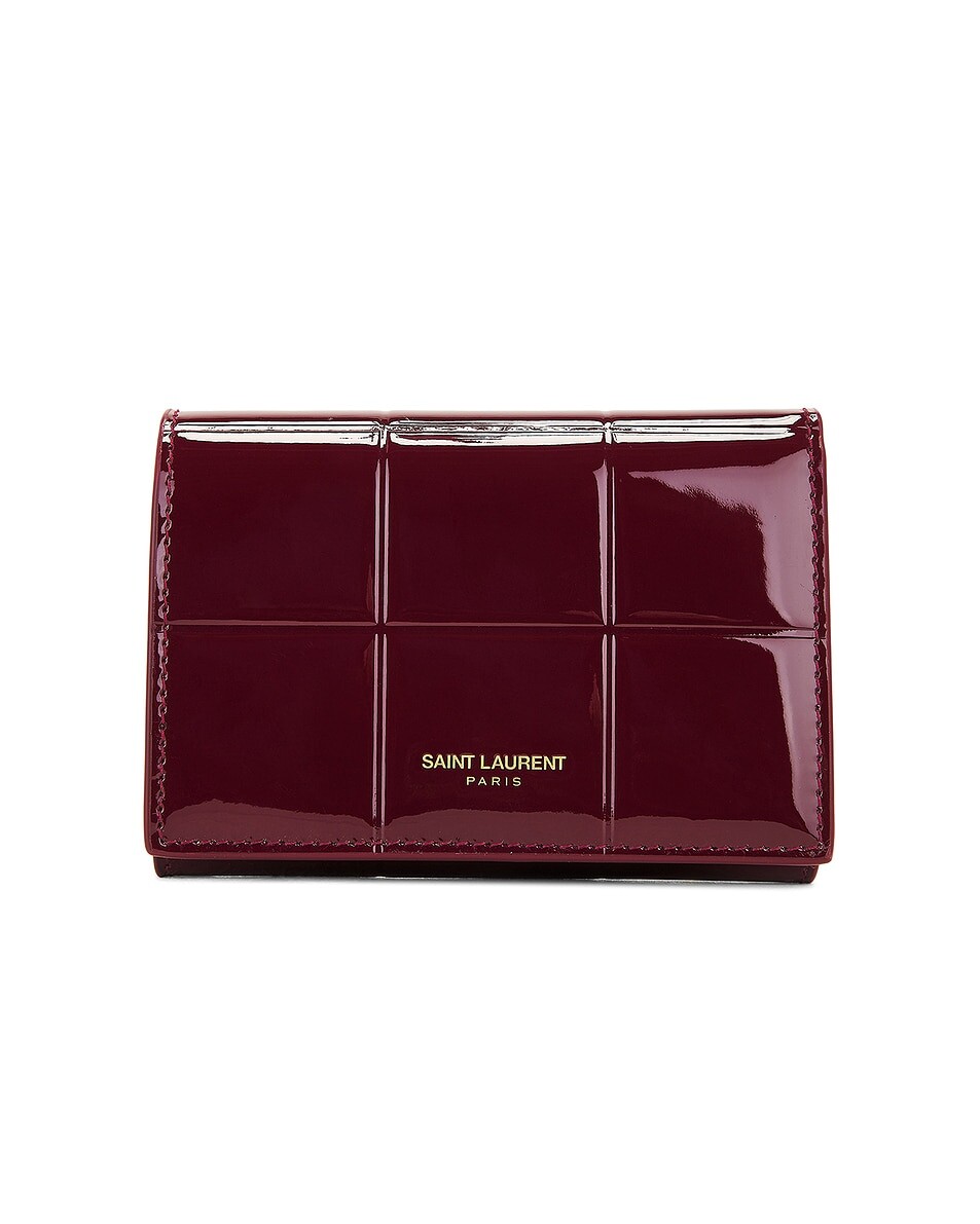 

Маленький кошелек тройного сложения Saint Laurent, цвет Red Grenat
