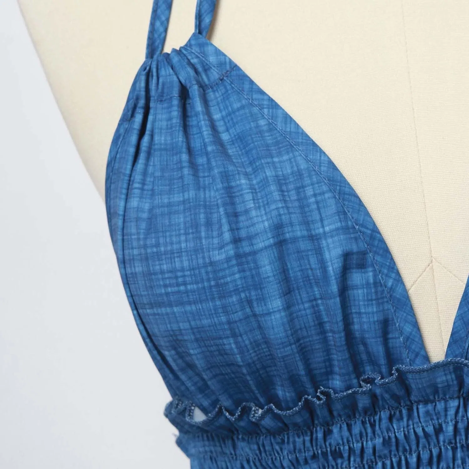 Женское летнее платье без спины, модель Sun Dresses 2025, тёмно-синий — фото 4