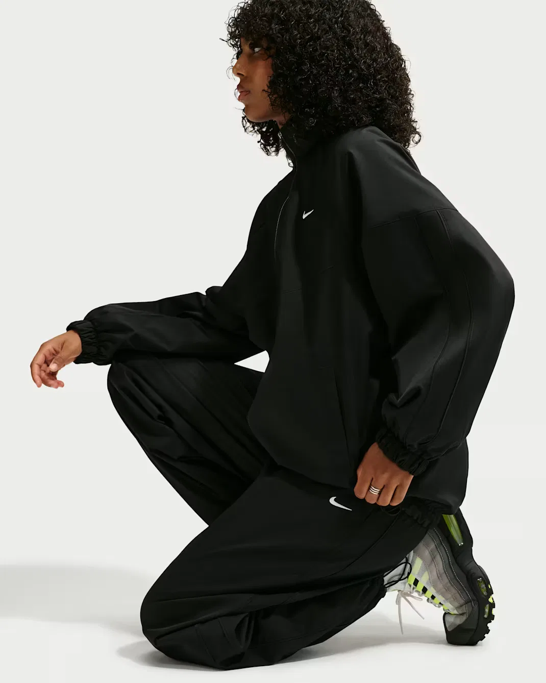 Женские свободные спортивные брюки с высокой талией Nike Sportswear, Black/Black/White — фото 4
