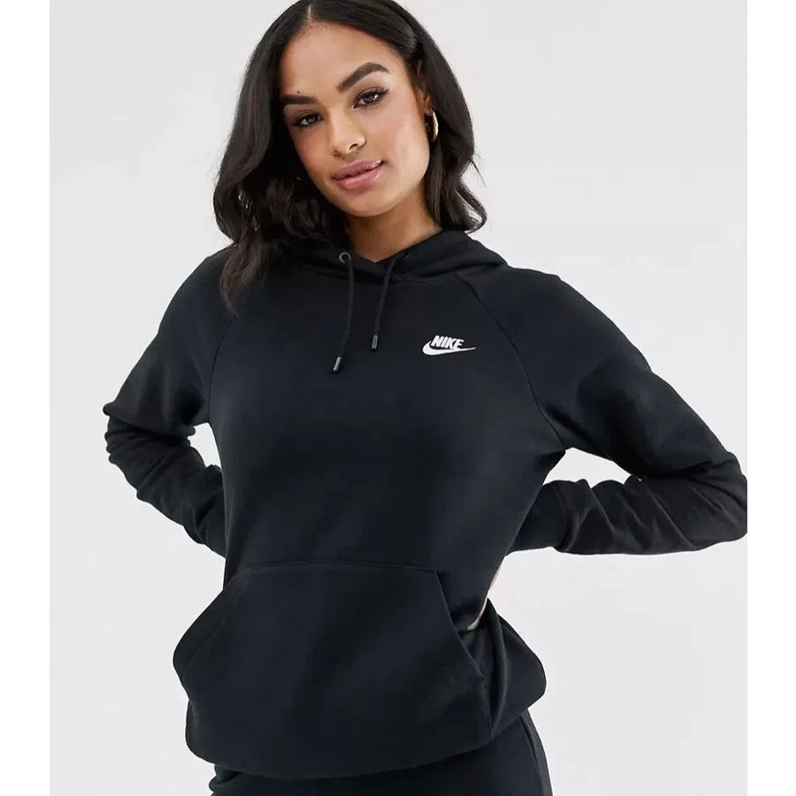 Свитшот женский с капюшоном Sportswear Essential Po Hoodie Nike, Черный