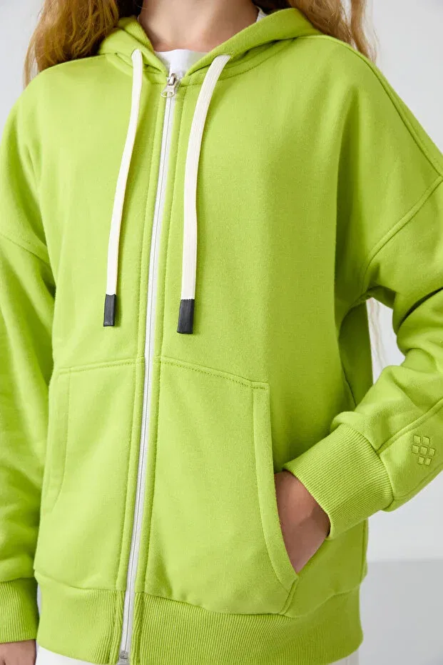 Детские свитшот для девочек с вышивкой Tommy Life, Lime Green — фото 4