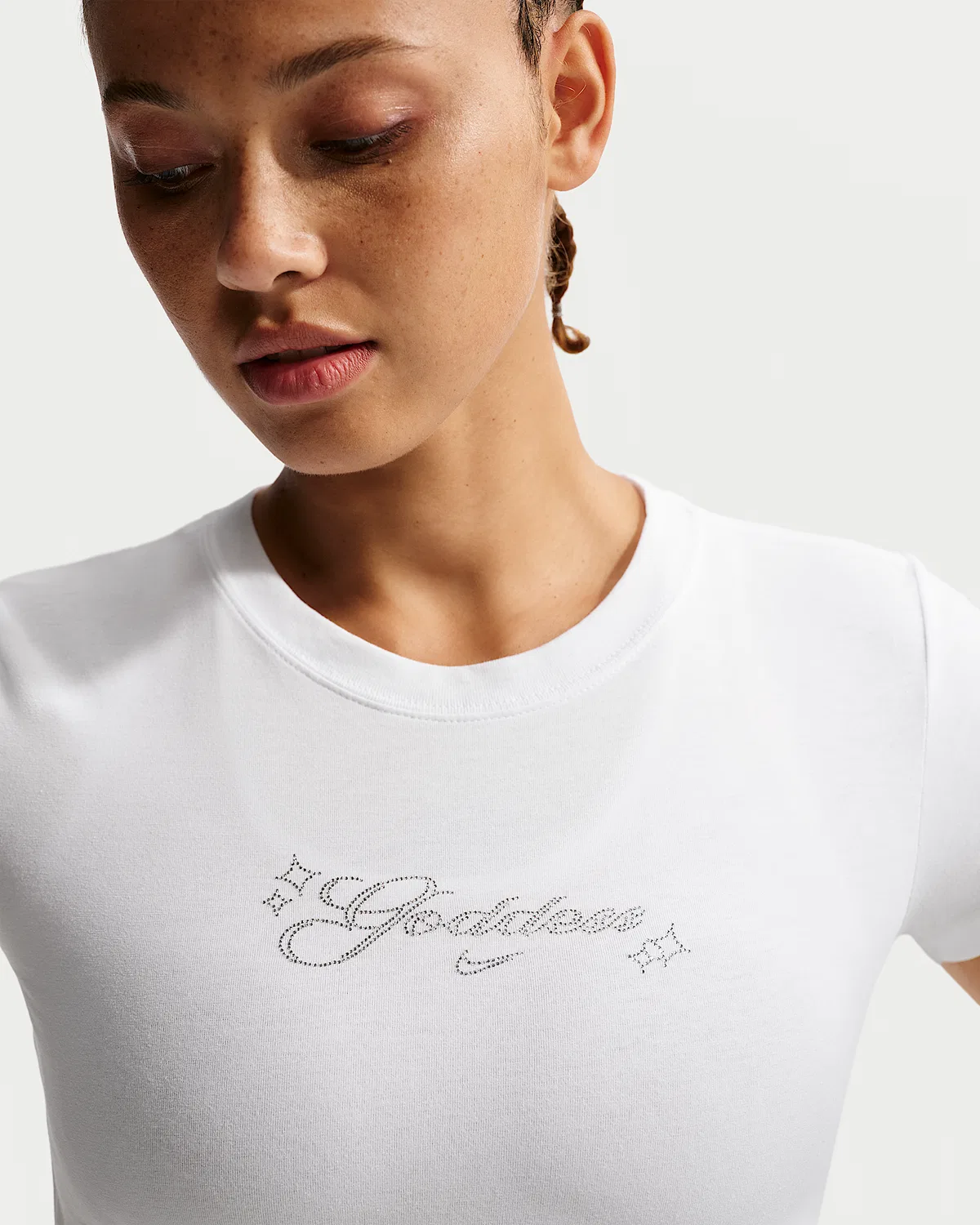 Женская укороченная футболка Nike Sportswear Chill Knit Slim, White — фото 3