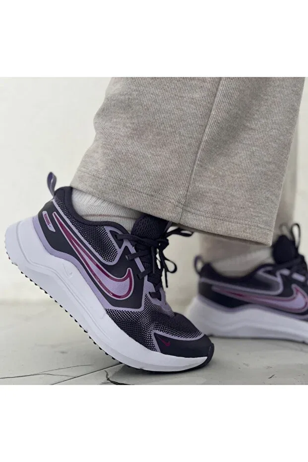 Детские кроссовки для девочек текстильные Cosmic Runner Nike, Purple — фото 2