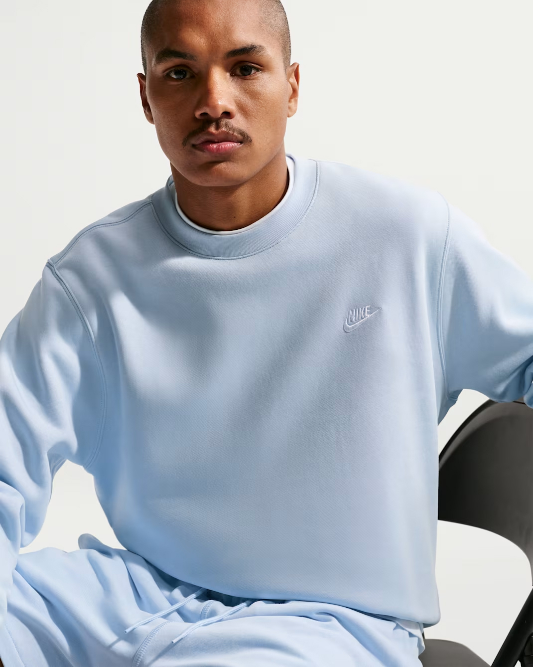 Свитшот Nike Club Fleece Crew, голубой/белый — фото 2