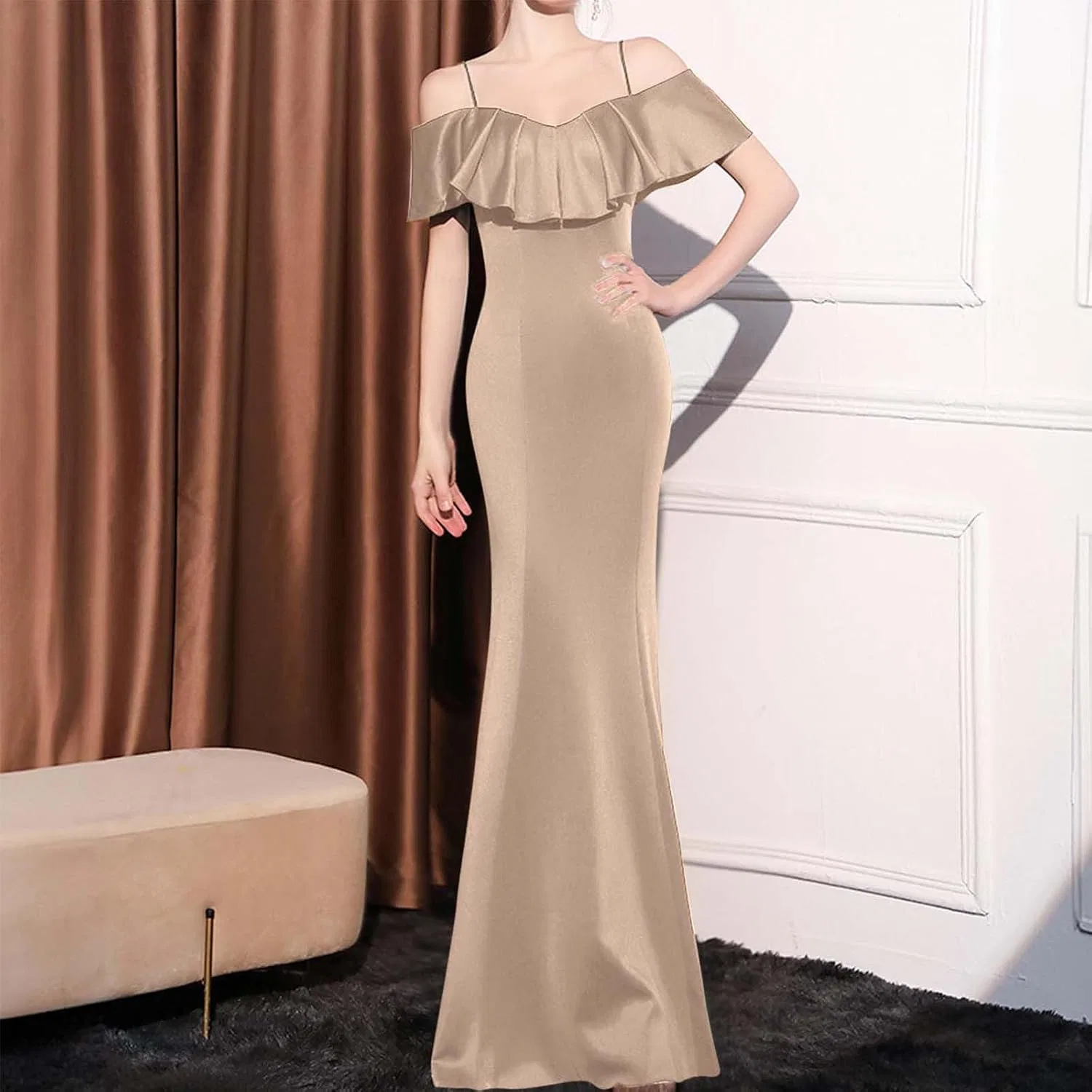 Женское вечернее платье с открытыми плечами и рюшами, Beige — фото 3