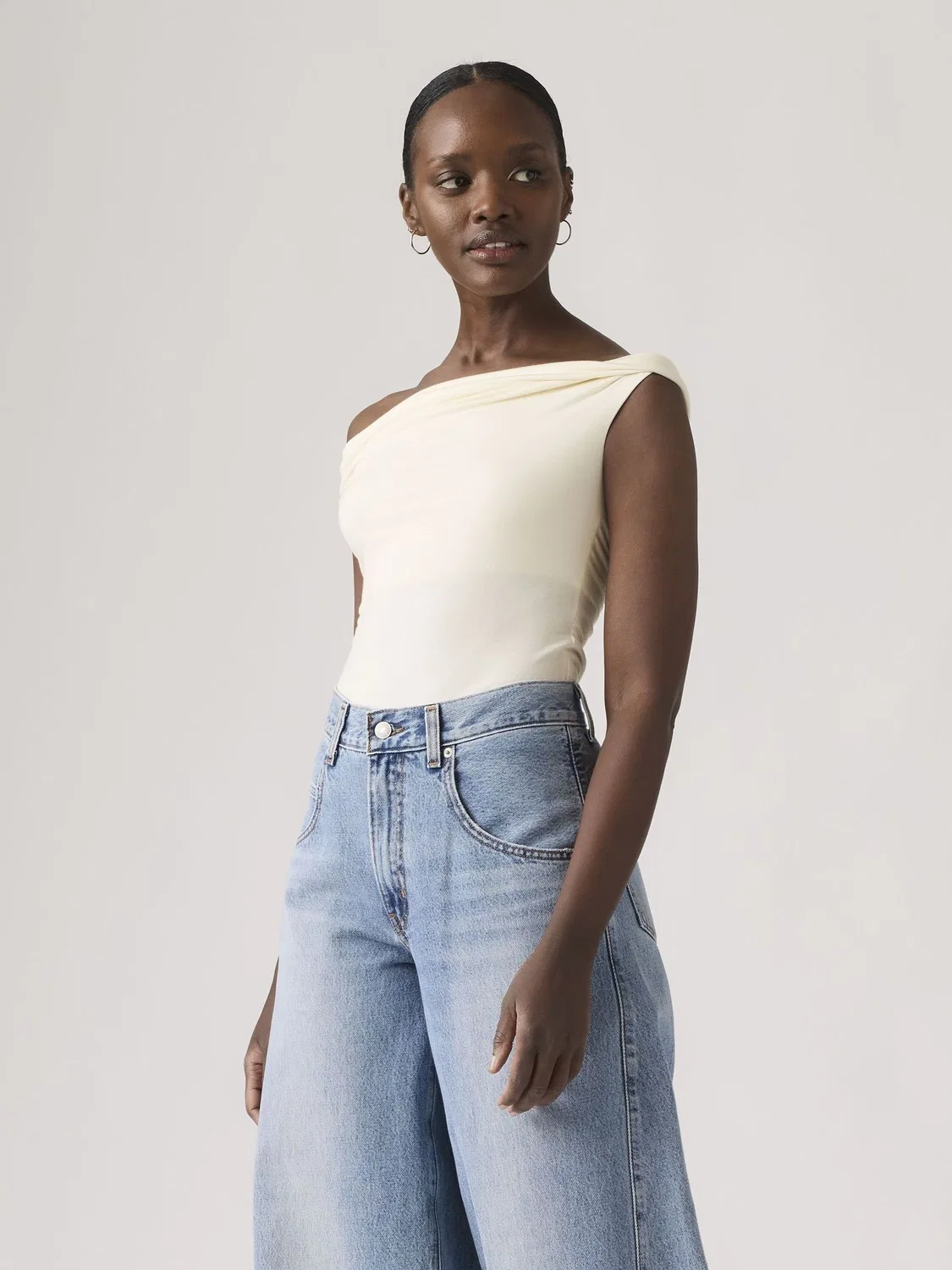 Топ скрученный Tori Levi's, кремовый