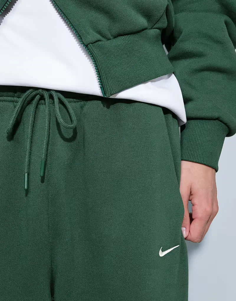Спортивные брюки Nike Solo Fleece с логотипом и манжетами, темно-зеленый — фото 3