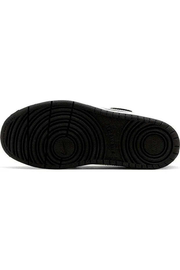 Детские кроссовки для девочек из искусственной кожи Court borough low 2 (psv) kids black running shoes - bq5451-002 Nike, Black — фото 3