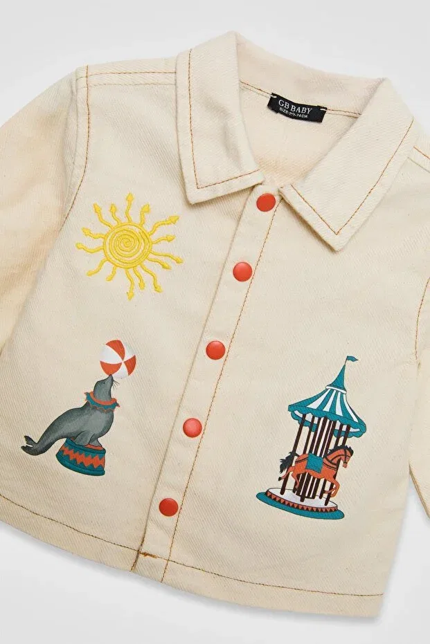 Детская куртка для мальчика цвета экрю от магазина Bg Gb Baby — фото 2