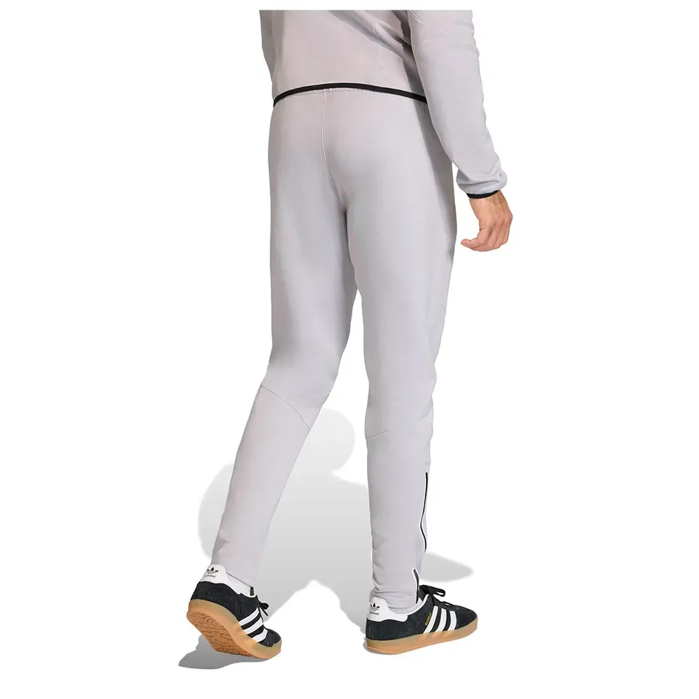 Мужские спортивные штаны с боковыми карманами Tiro Travel Sweat Adidas, Grey — фото 2