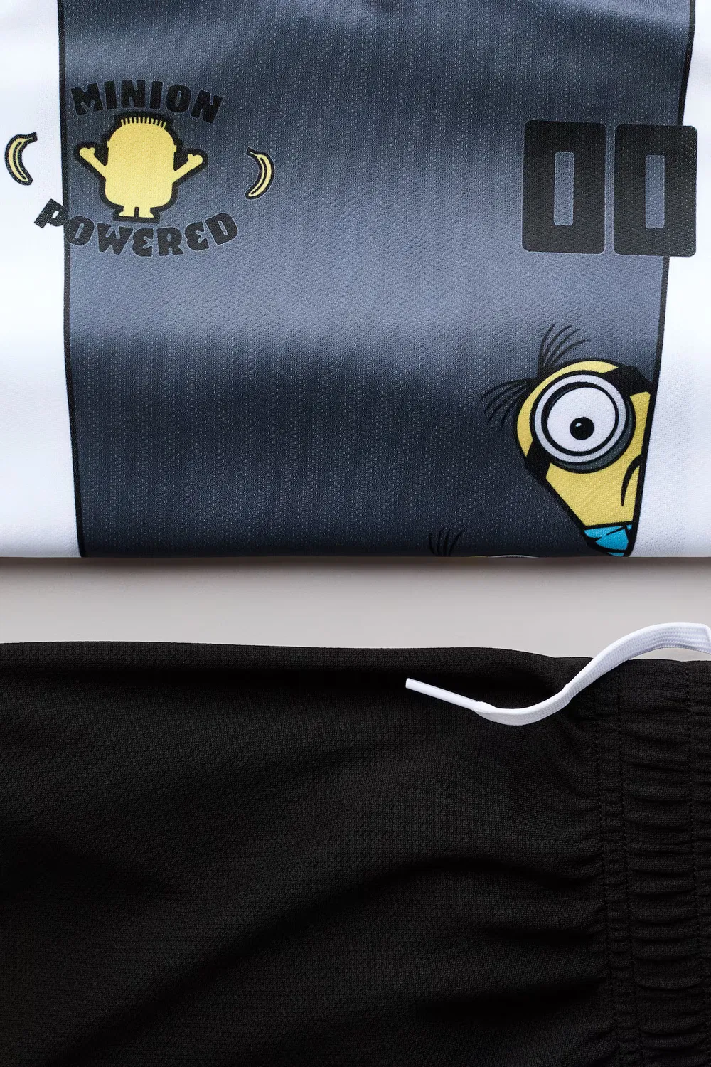 Футбольный набор из 2 предметов H&M, Dunkelgrau/Minions — фото 3