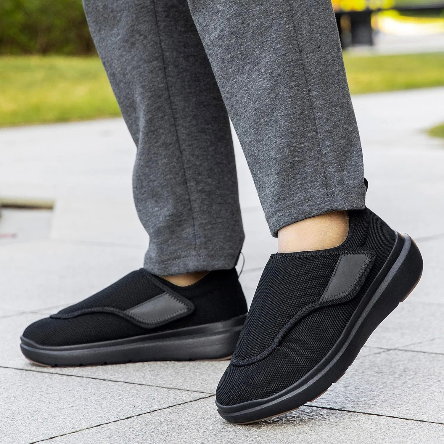 Детские кроссовки из сетки с регулируемой фиксацией Breathable Mesh Trainers, Nero — фото 3