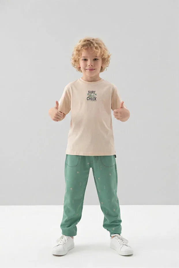 Детский спортивный комплект для мальчиков с принтом Crew Neck Print Detailed Patterned Boys' Tracksuit Set Black One, Beige — фото 4