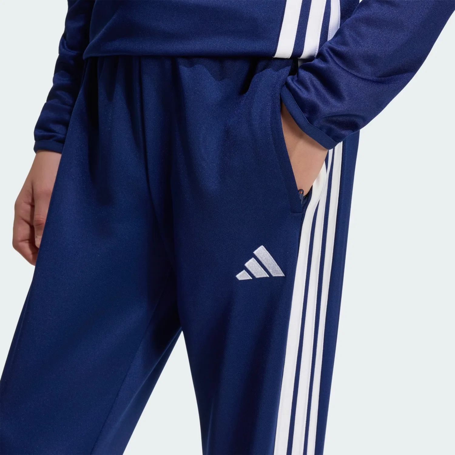 Спортивные брюки Adidas Performance Regular Workout Pants Tiro 26 Essentials, синий — фото 4