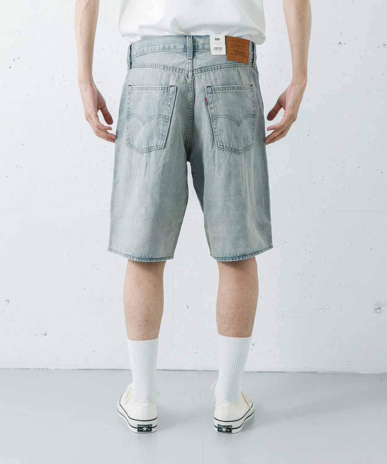 Мужские джинсовые шорты свободного кроя с потертостями 478 Baggy Shorts Levi's, Light Indigo Blue — фото 4