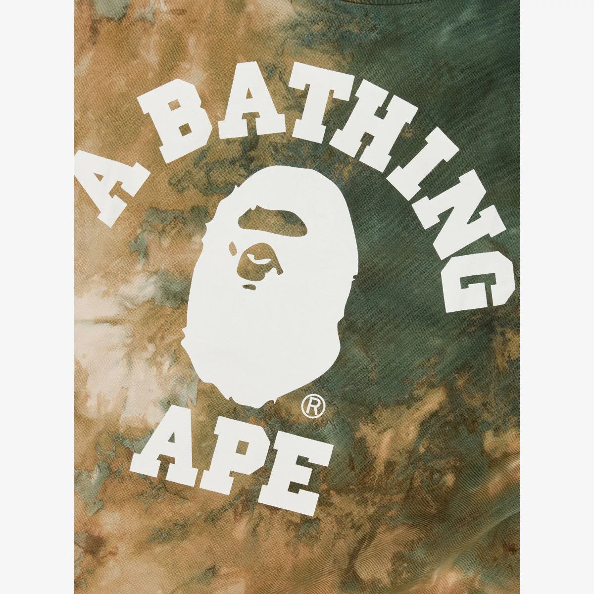 Хлопковая футболка с фирменным принтом и эффектом тай-дай, размер 10-13 лет A Bathing Ape, оливково-зеленый — фото 2
