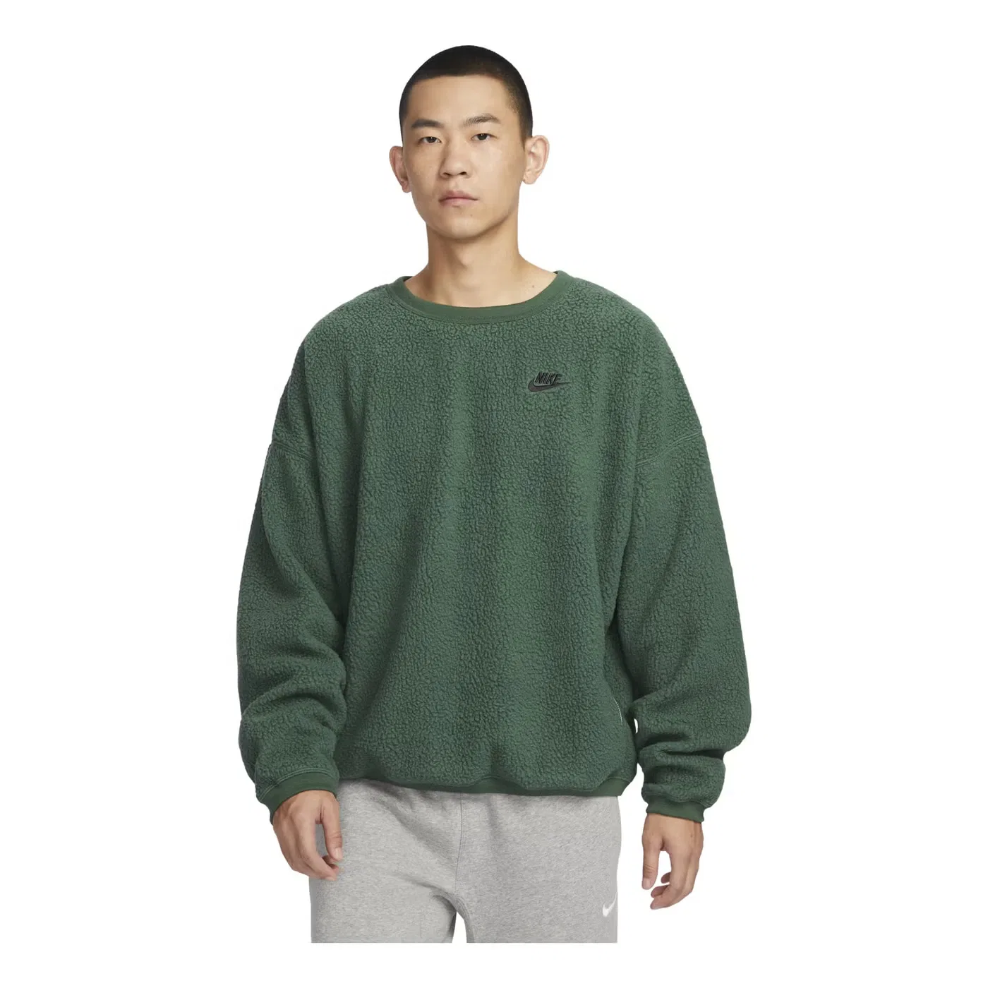Свитшот утепленный Club Fleece Winterized Crew Nike, темно-зеленый