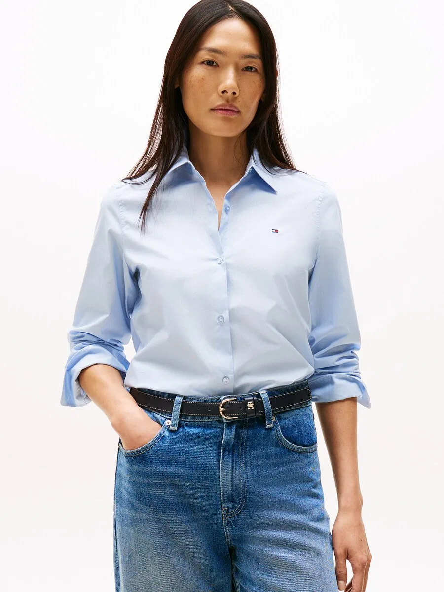 Блузка TOMMY HILFIGER "Regular Fit Flag Embroidery" светло-голубого цвета — фото 2