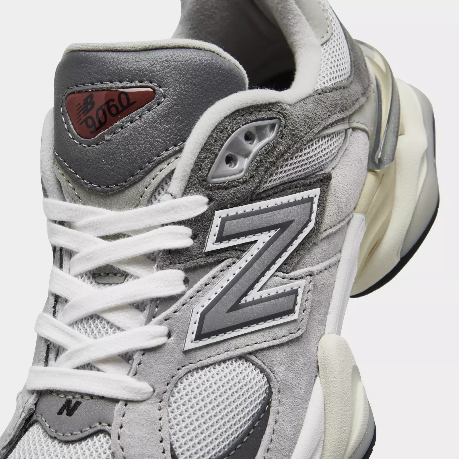Кроссовки Women's New Balance 9060 Casual, серый — фото 3