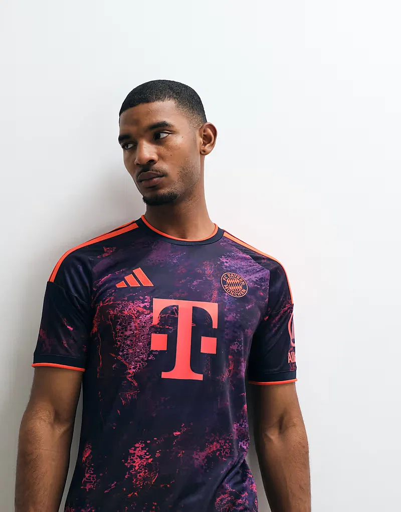Футболка Adidas Football "Бавария Мюнхен" сезона 26/27, третья форма, фиолетового — фото 3