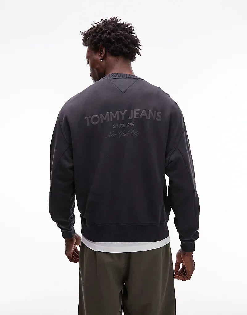 

Свободная толстовка Tommy Jeans черного цвета