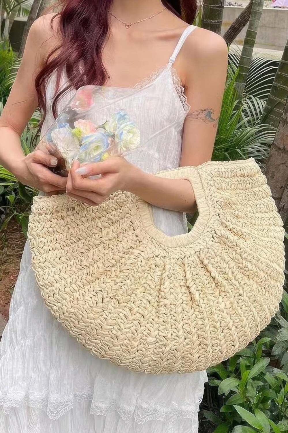 

Сумка с искусственной соломой и ручной работы FASHNZFAB, слоновая кость