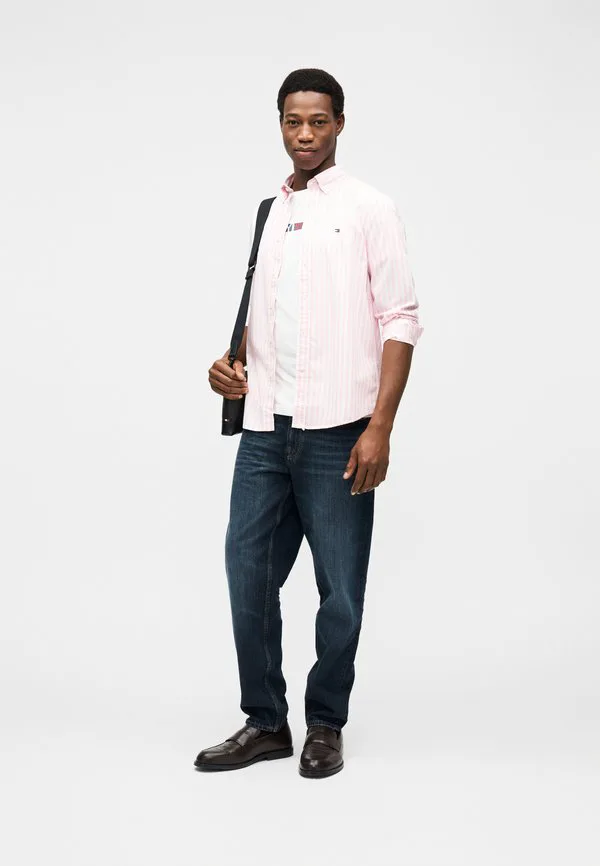 Рубашка из поплина в полоску, стандартного кроя, модель th flex. Tommy Hilfiger, Classic Pink/Stripe — фото 2