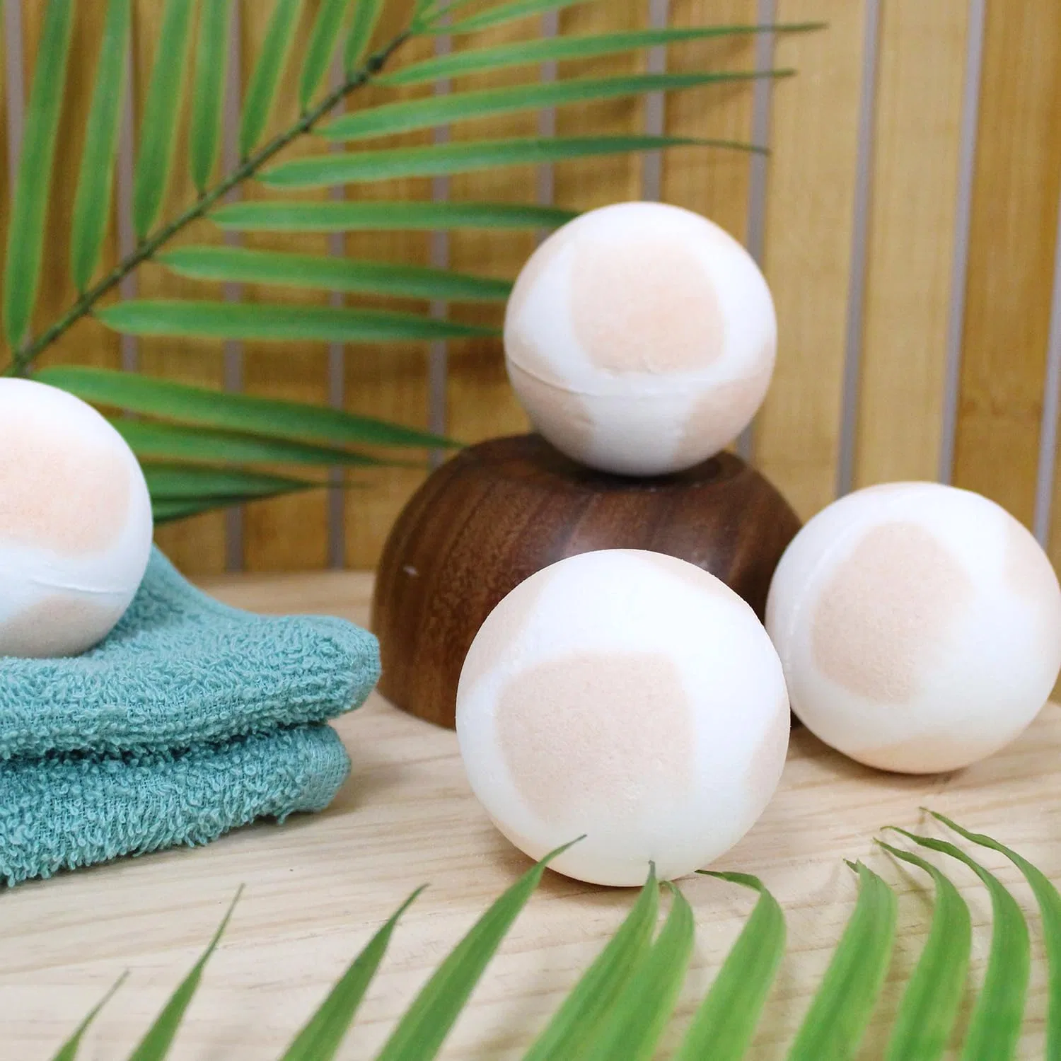 Пенная бомбочка для ванны French Tendance, Coconut Fragrance, 120 г