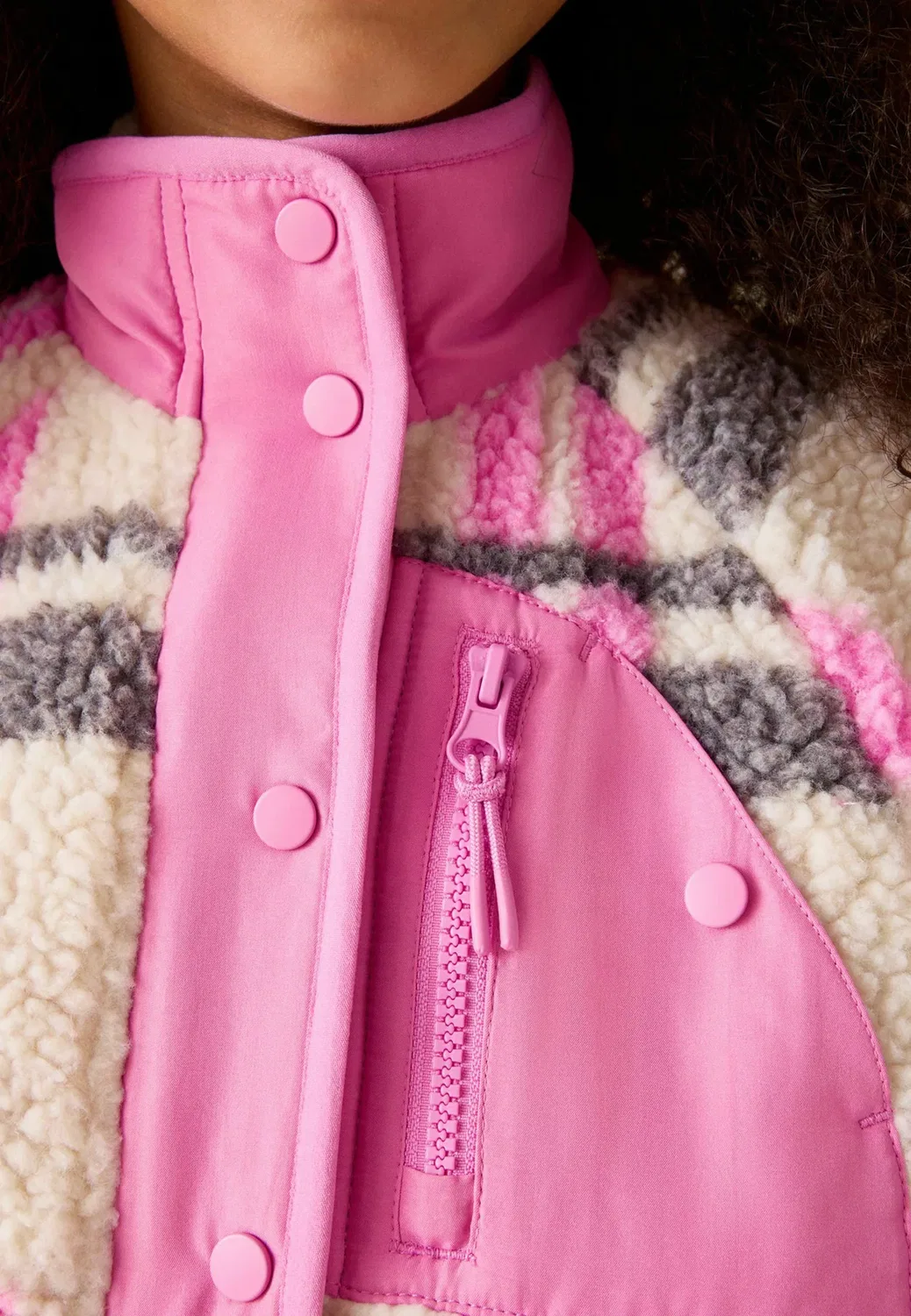 Куртка из искусственного меха на пуговицах - флисовая куртка Next, Ecru Pink Check — фото 2