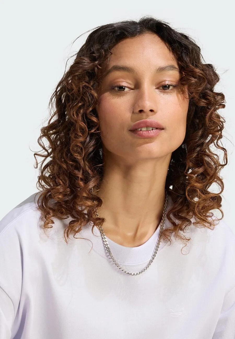 Футболка ADIDAS ORIGINALS 'Essentials' пастельно-фиолетового цвета — фото 4