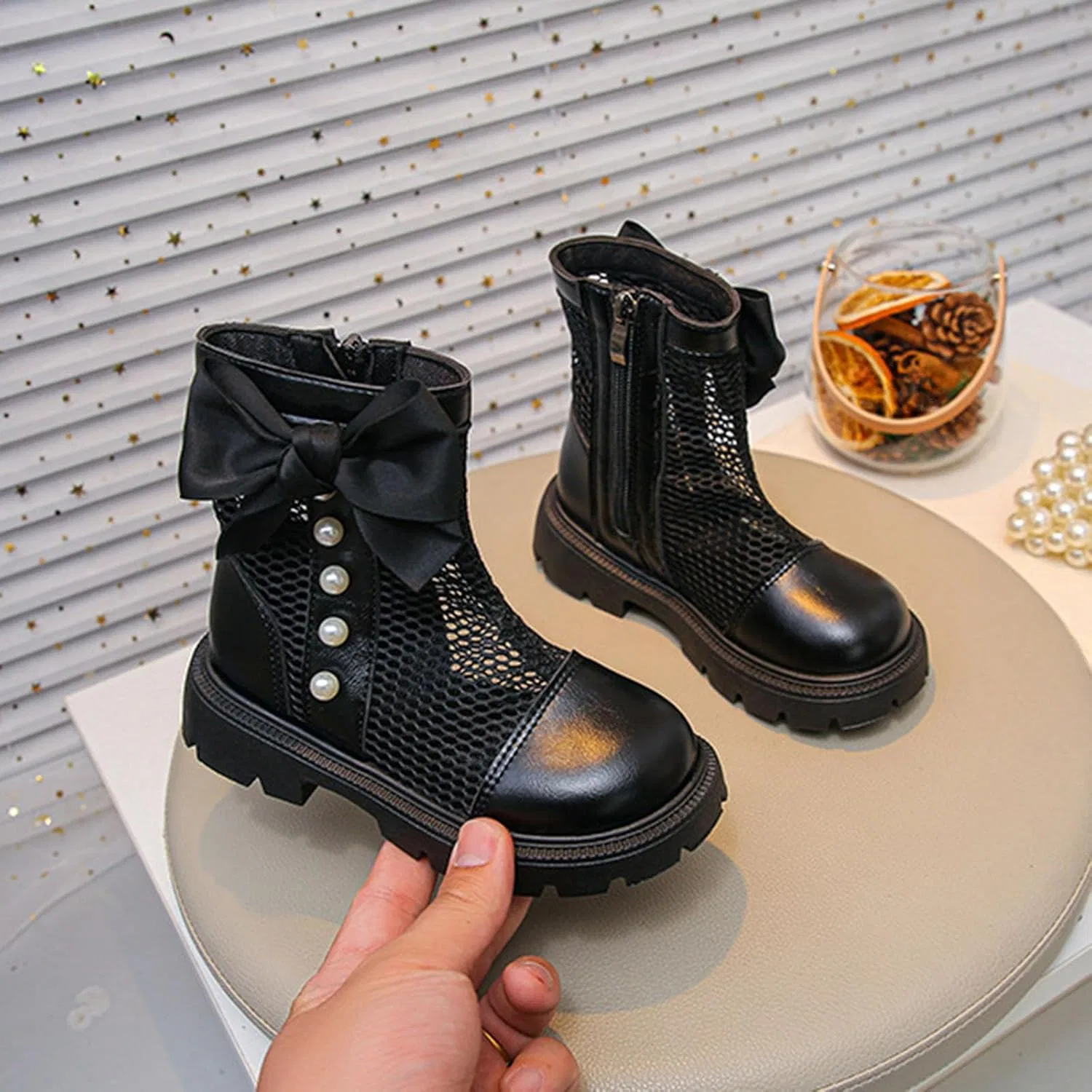 Детские ботинки для девочек с бантом и жемчугом Zzalalana, Black — фото 2