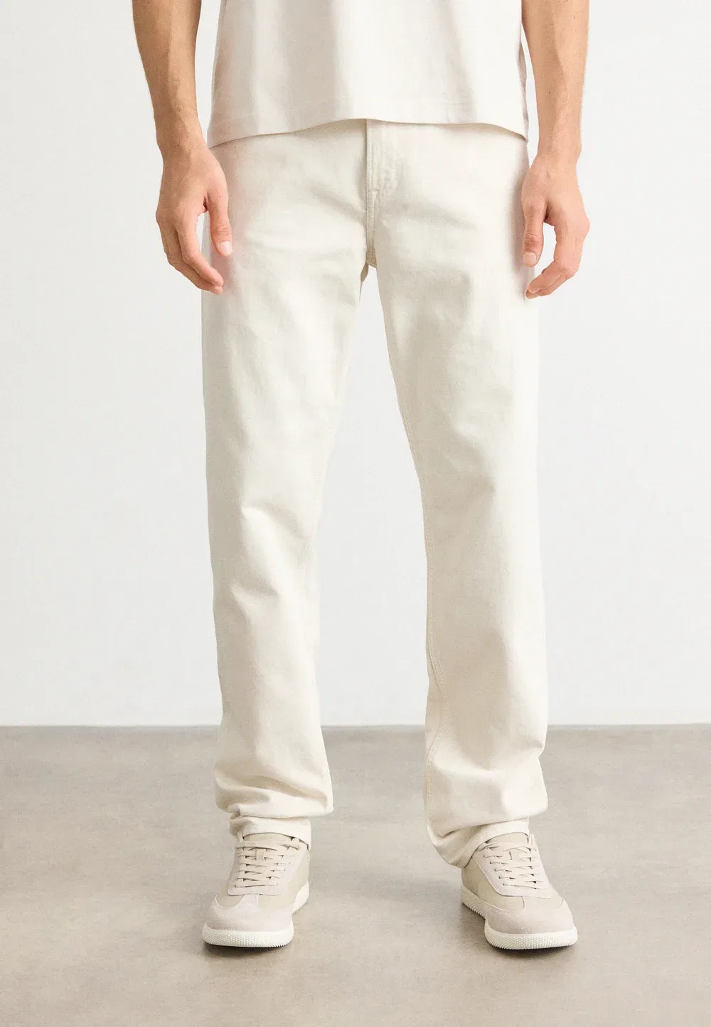 90-Е - джинсы зауженного кроя Calvin Klein, Washed Bone