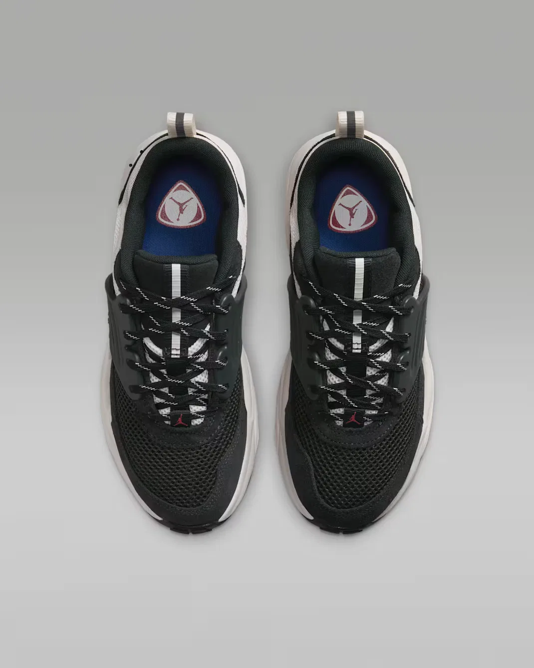 Кроссовки для детей постарше Jordan Trunner O/S, Off Noir/Phantom/Old Royal/University Red — фото 4