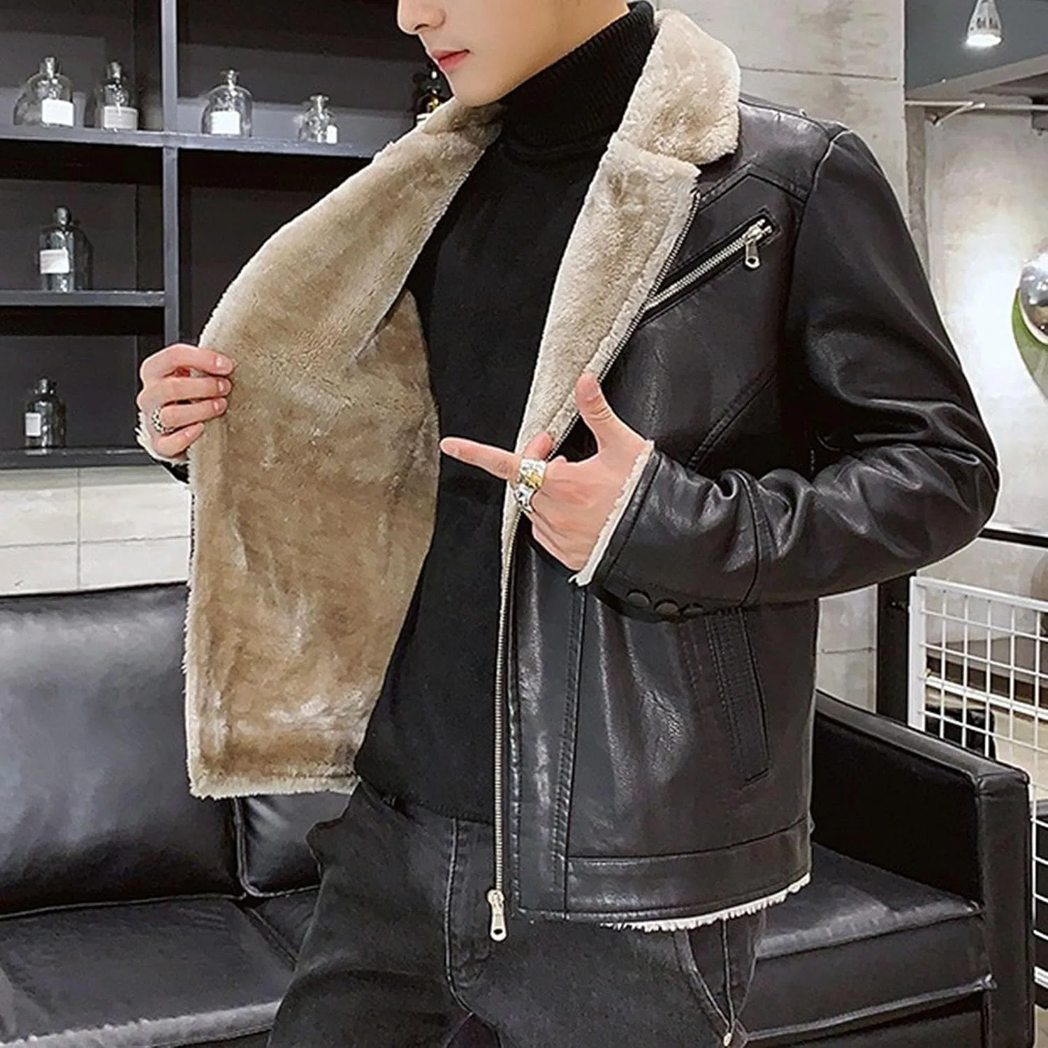 Мужская куртка из кожи с меховой подкладкой, модель Bomber, чёрный — фото 3