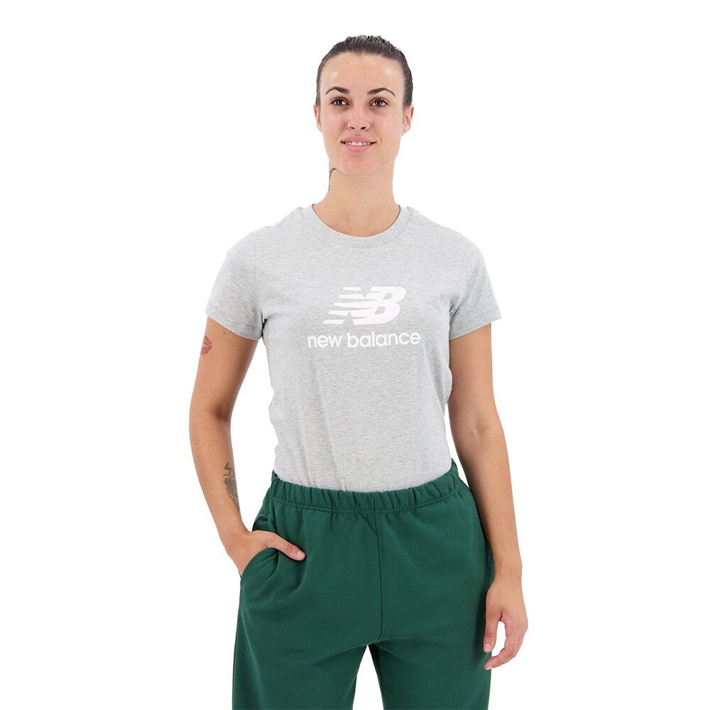 

Футболка с коротким рукавом New Balance Essentials Stacked Logo, серый