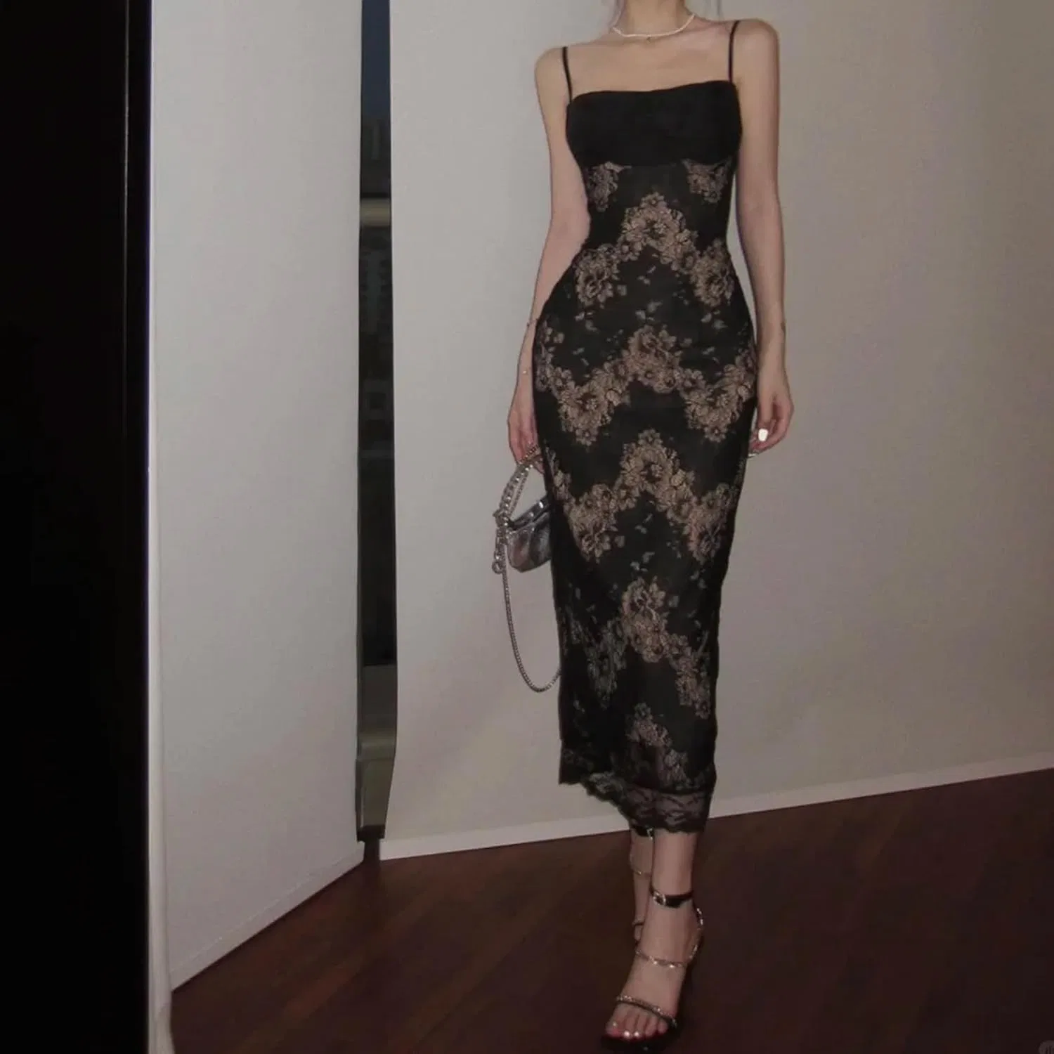 Женское кружевное платье миди с открытой спиной Bodycon, Black — фото 3
