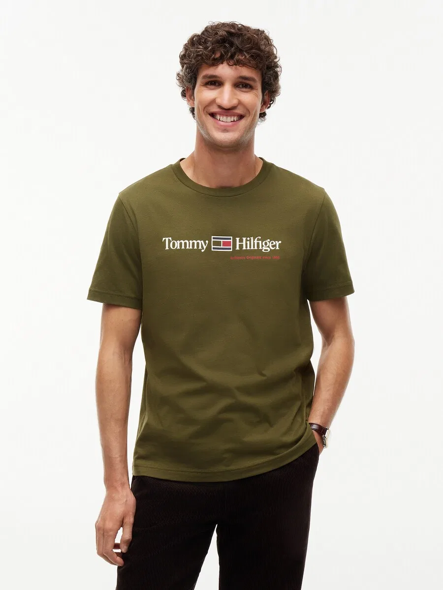 Футболка TOMMY HILFIGER Brand Love зеленого цвета — фото 2