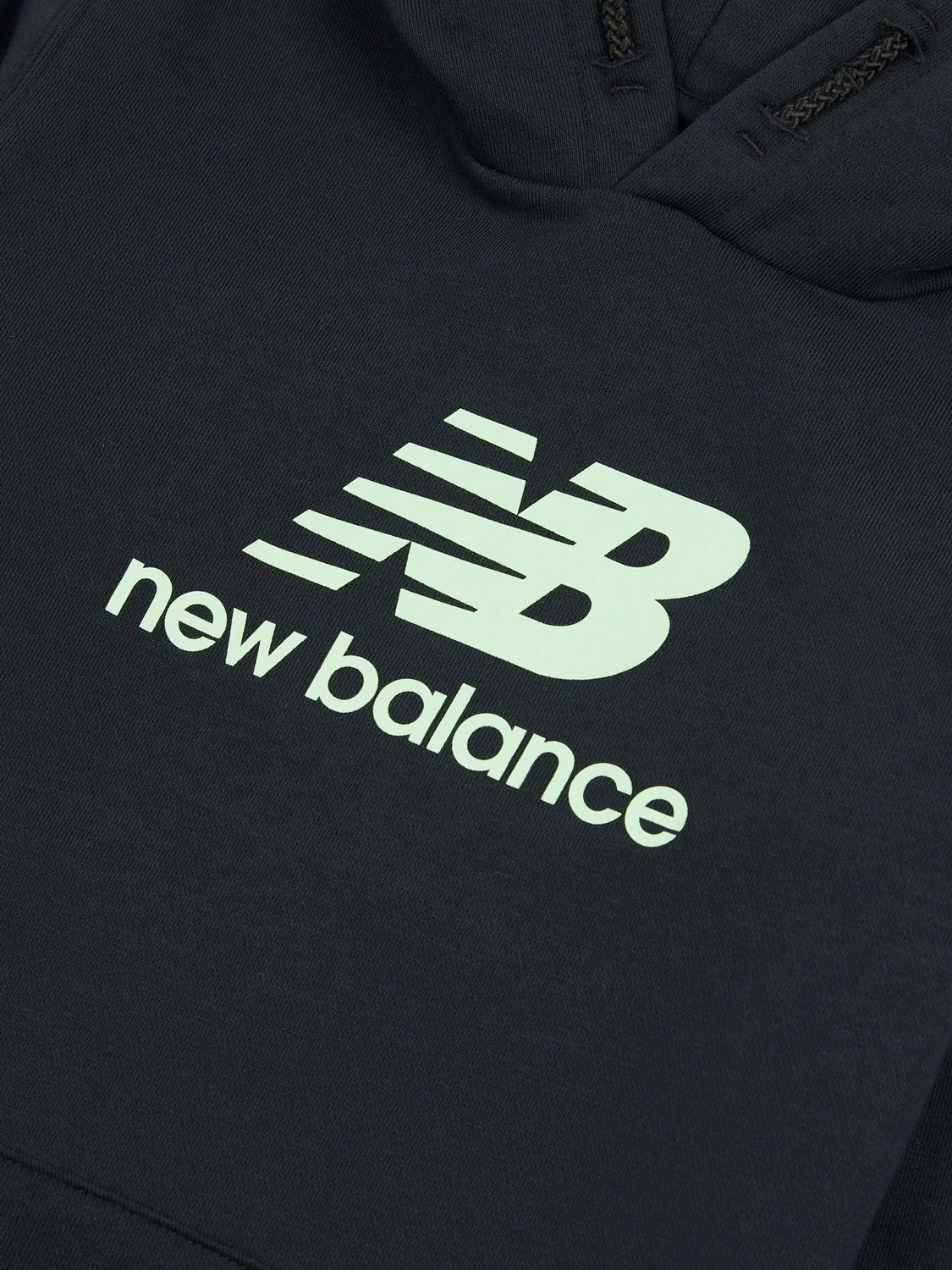 Спортивный костюм New Balance Black Stacked Logo, черный — фото 4