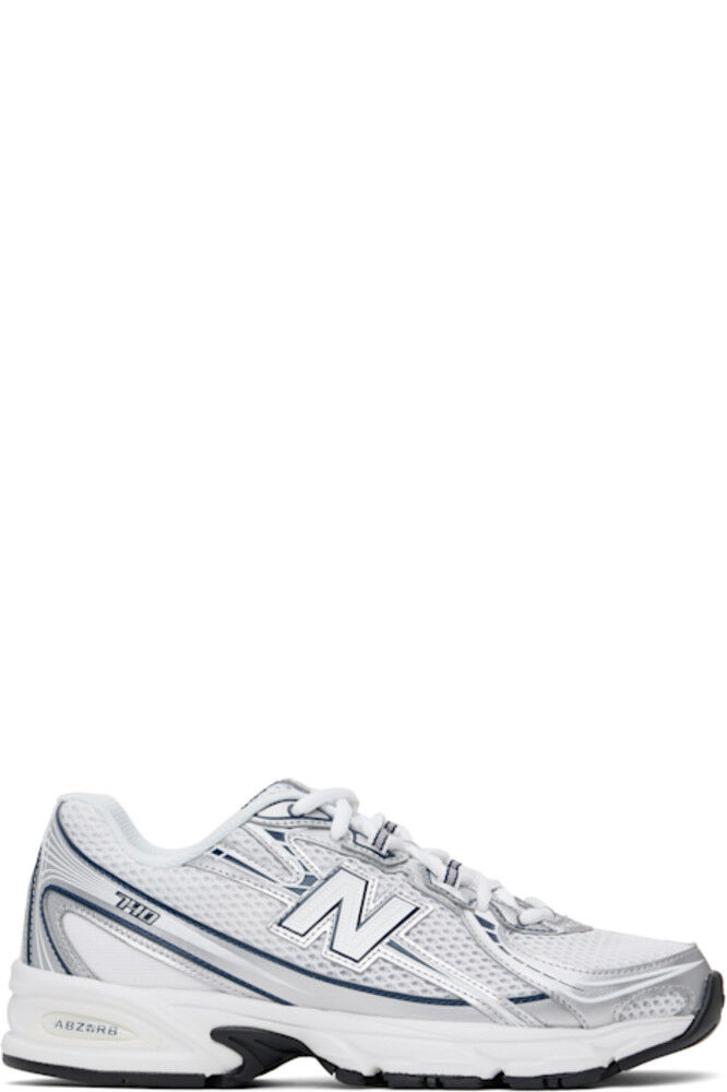 

Кроссовки 740 серебристо-белого цвета New Balance