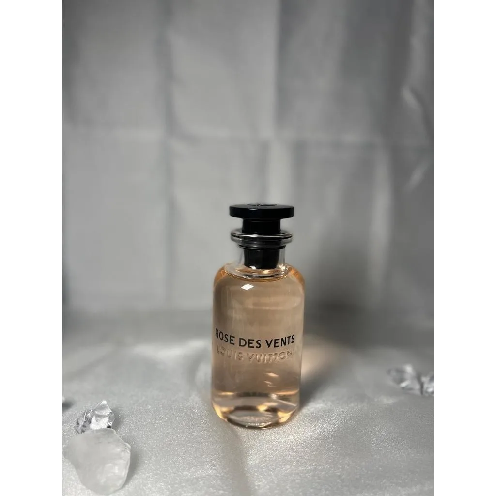 LOUIS VUITTON Набор пробников духов Dream Chasing, Eau De Parfum, 10 мл, восточно-цветочный аромат, 2ml*2 — фото 4
