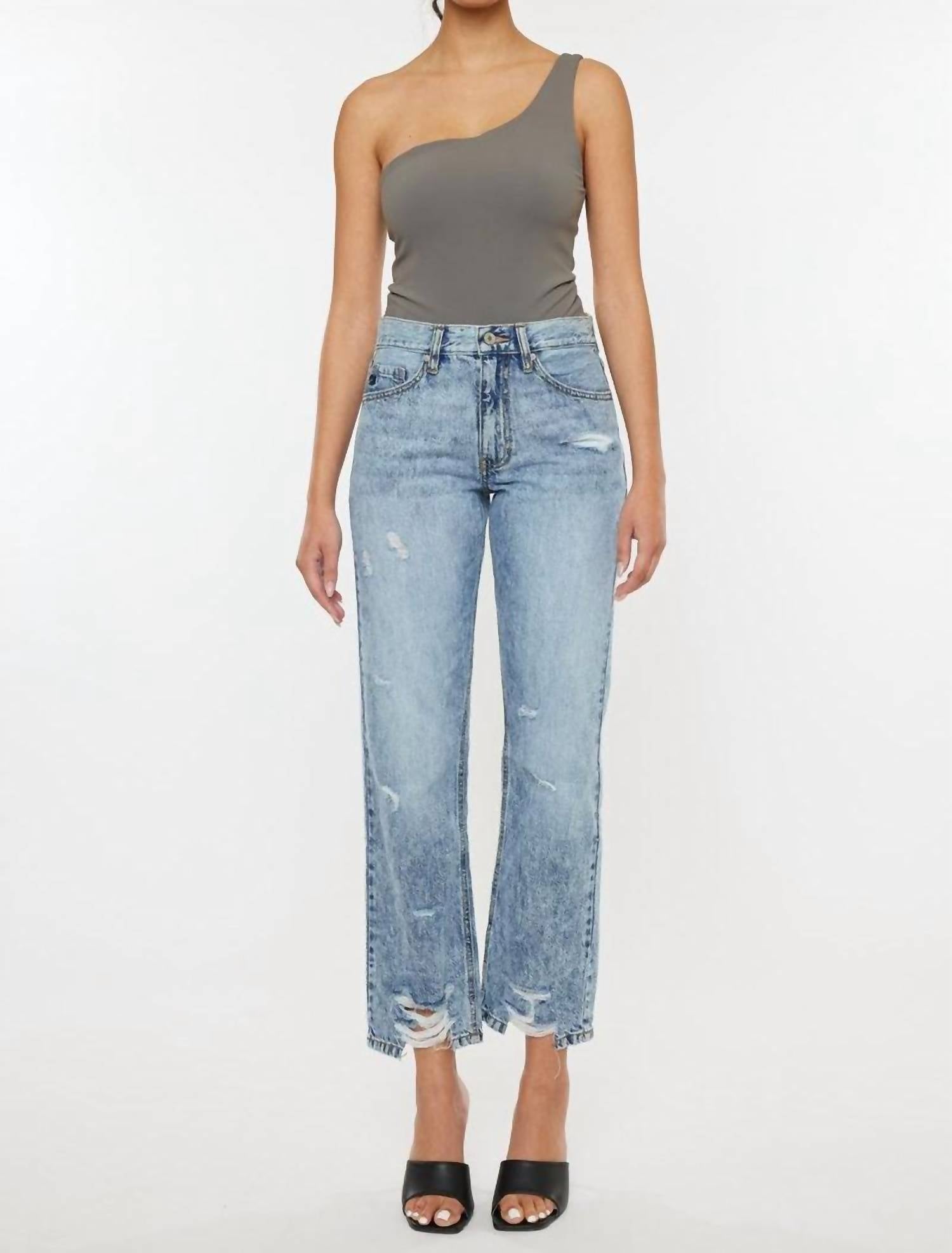 

Джинсы Trevie Ultra High Rise Straight Leg Jeans в цвете Medium Stone Wash KanCan