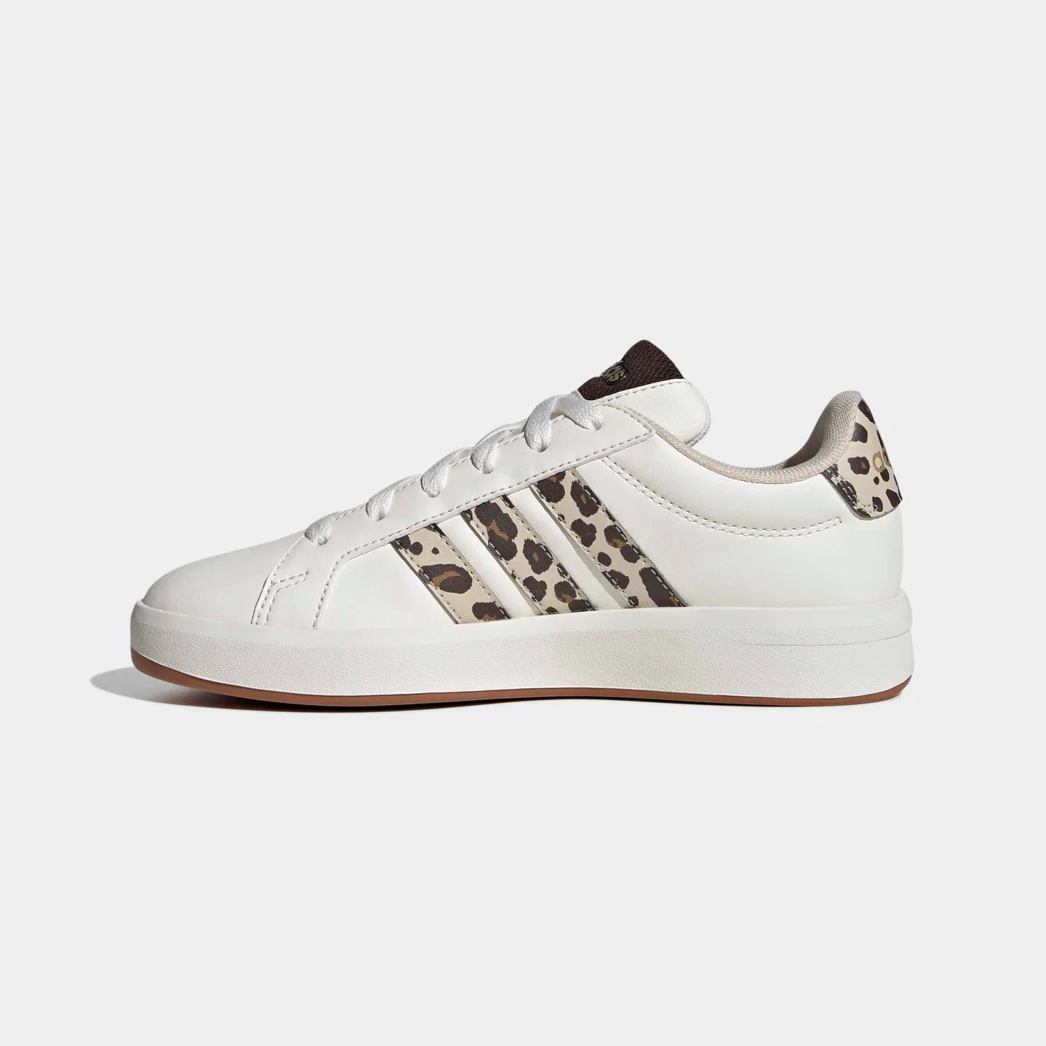 Детские кроссовки с тремя полосками Adidas, Core White/Crystal Linen/Aurora Coffee — фото 3