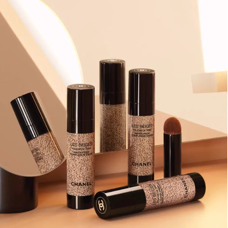 Женская тональная основа с увлажняющей сывороткой CHANEL, #BR12-Suitable for Pink Undertone and Fair Skin Tone — фото 3