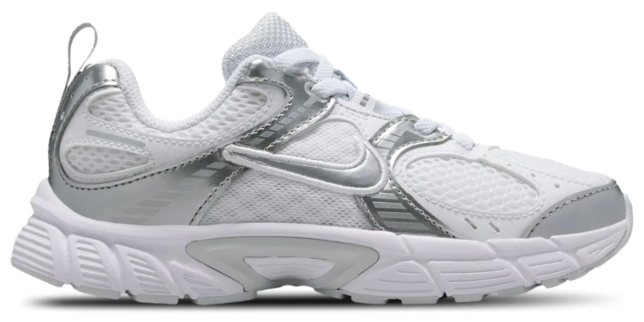 Кроссовки для девочек V5 RNR Nike, цвет White/Metallic Silver