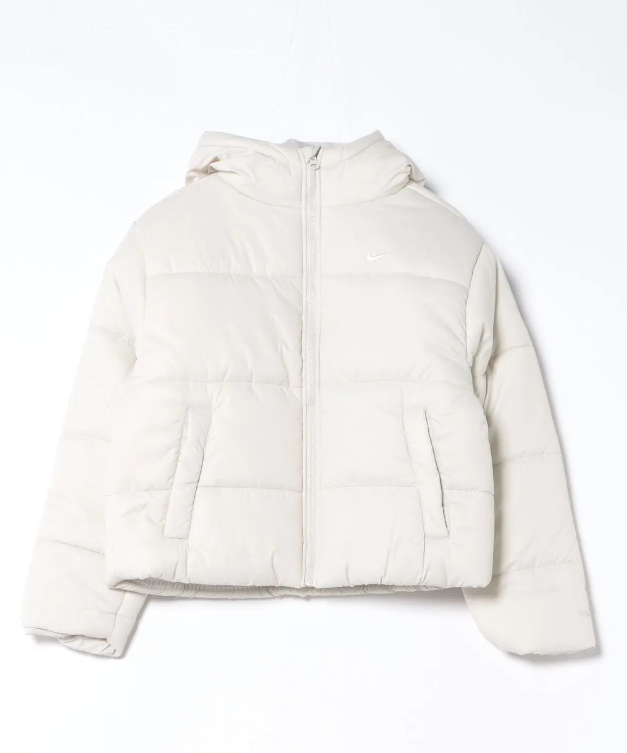 Женская куртка Nike Therma-FIT с синтетическим утеплителем, модель TF SYNFL CLSC PFR, White