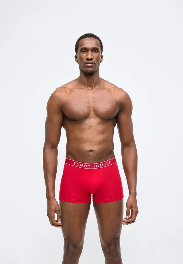 Комплект трусов из 3 штук Tommy Hilfiger, белый/красный — фото 2