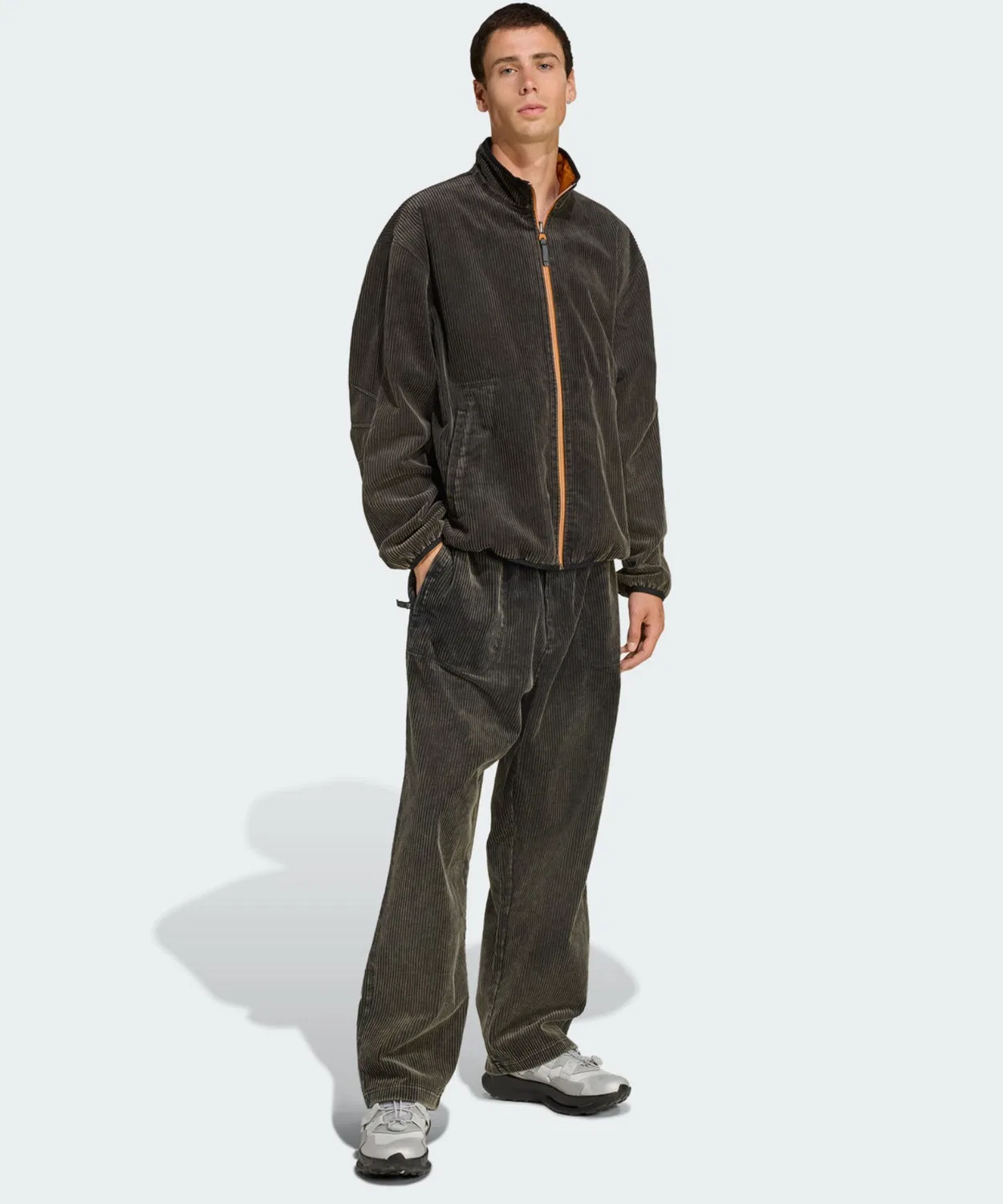 Мужские/Женские брюки из вельвета с свободным кроем Adidas EQT Corduroy, Black — фото 3